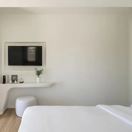 Arocaria Mykonos 5*